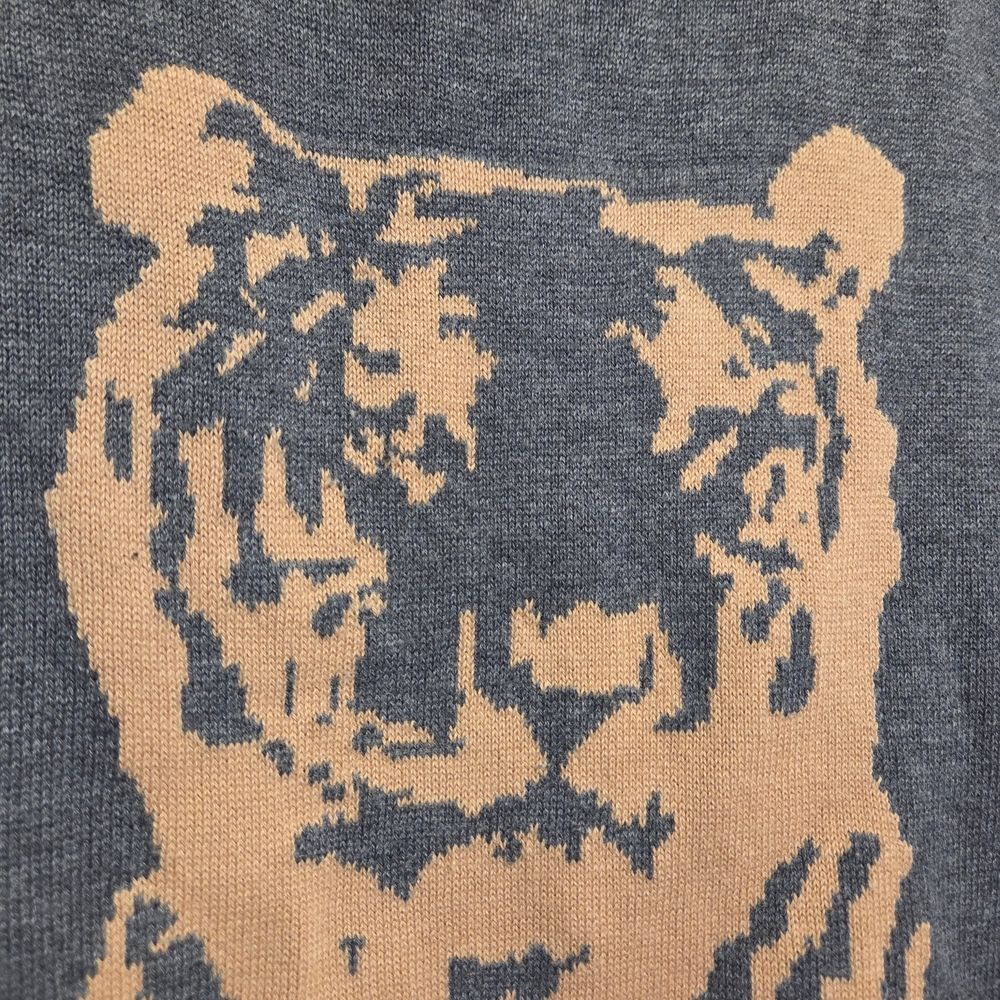 Trendt Tiger Sweater - Picture 4 of 4